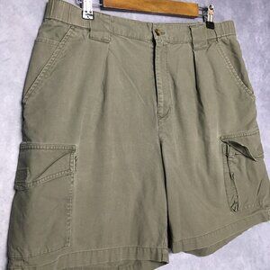 Columbia Mens Cargo Shorts size 34‎ Green Pleated Cotton Trail Summer